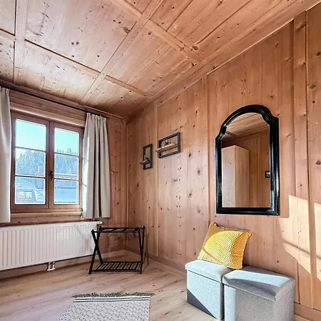 Haus Carolus * Elbigenalp