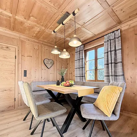 Haus Carolus Appartement *