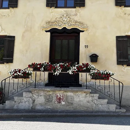 Haus Carolus * Elbigenalp