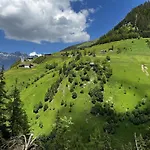 Haus Carolus * Elbigenalp
