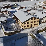 Haus Carolus Διαμέρισμα Elbigenalp