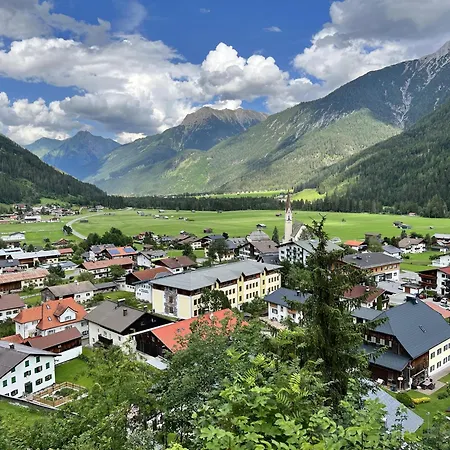 Haus Carolus Apartment