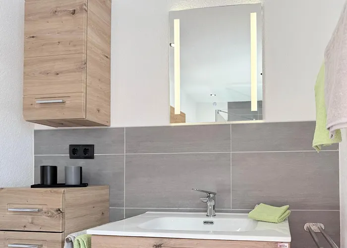 Haus Carolus Apartman *