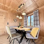 Haus Carolus شقة *