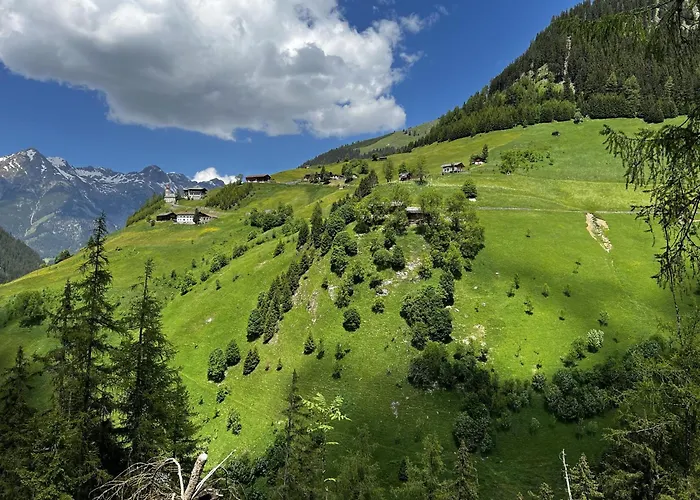 Haus Carolus * Elbigenalp